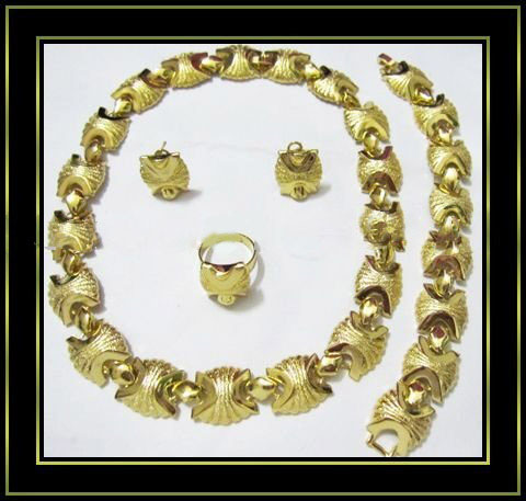 Women's Golden Gifts & Party Copper Alloy Jewelry