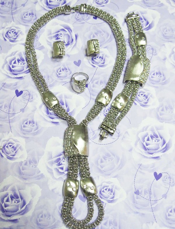 Electroplated With Zircon Not Easy To Fade Copper Alloy Jewelry