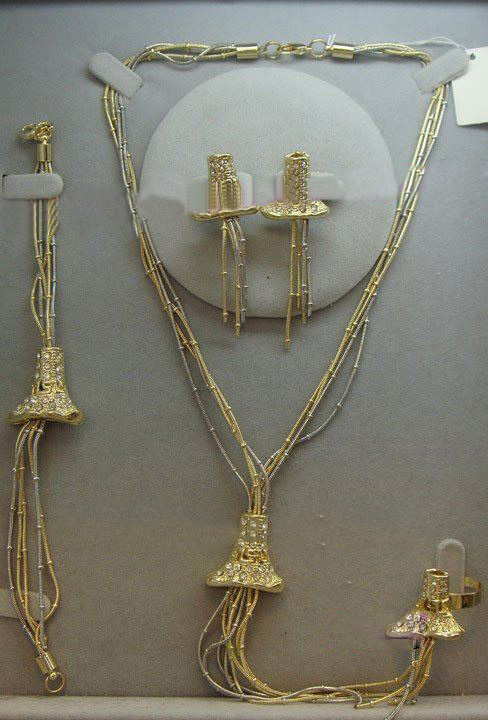 Golden Chain Shape Four Pieces Copper Alloy Jewelry