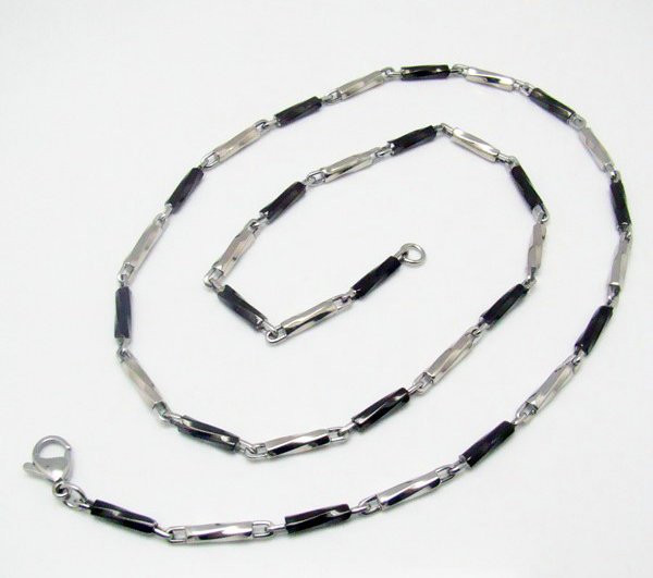 White & Black Chain Shape Necklace Titanium Jewelry