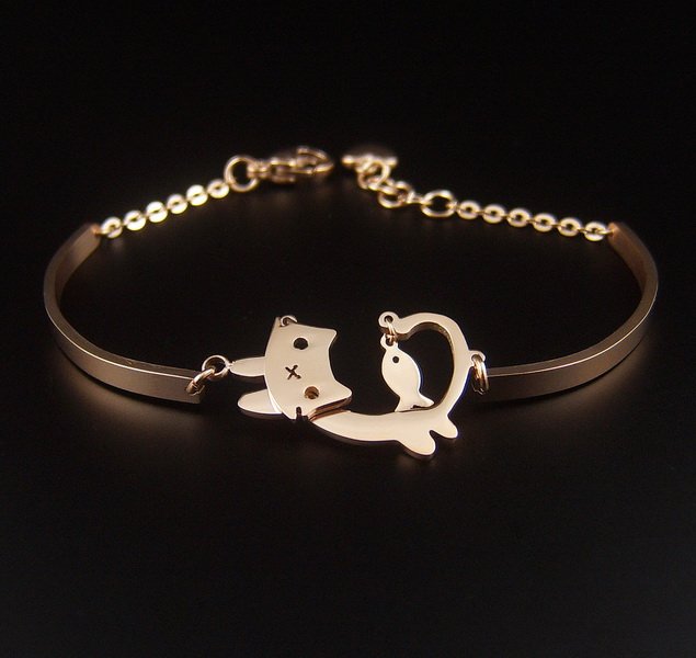 Chain Design Cat & Fish Shape Gold Bracelets & Bangles