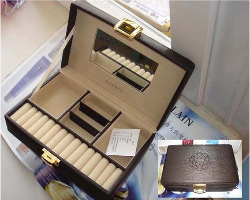 Brown Soft Inner Cushion Wooden Jewelry Boxes