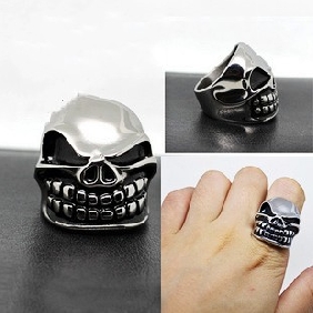 Skull Heads Shape Titanium Steel Good Design Men's Jewelry
